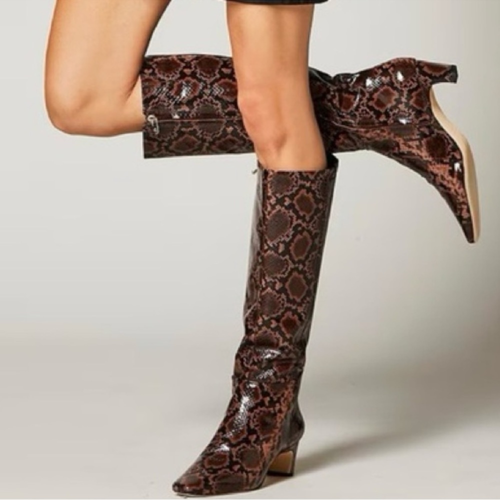 🆕 Antonio Melani snake patent leather knee high dress boots. - Picture 3 of 16